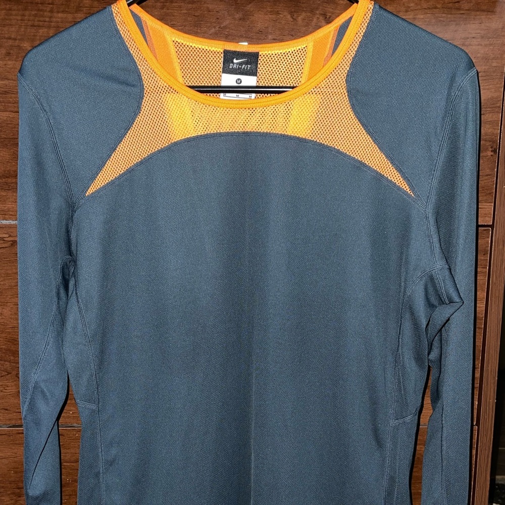 Nike long sleeve shirt